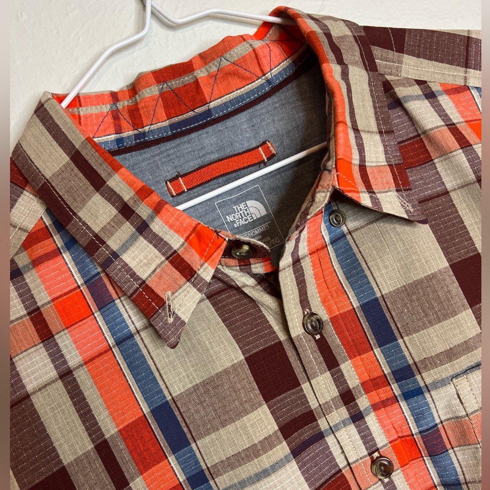 The North Face Men's XL Long Sleeve Multicolor Striped Button Up Shirt